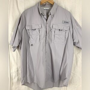 Large men’s Columbia PFG with Omnishield. Worn a few times, in great condition.